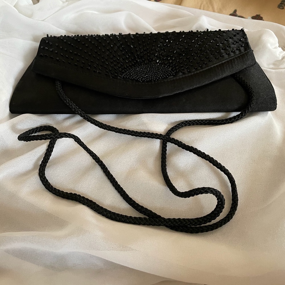 Black shoulder/clutch purse